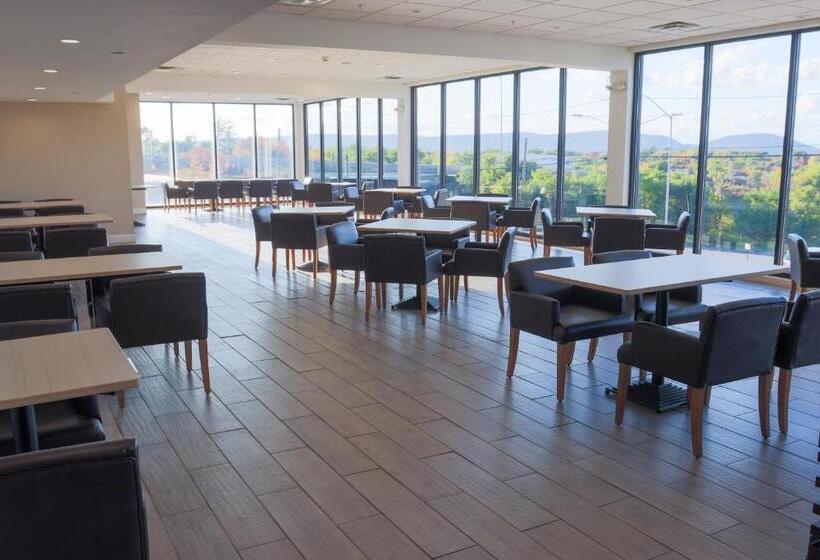 ホテル Holiday Inn Scranton East   Dunmore, An Ihg
