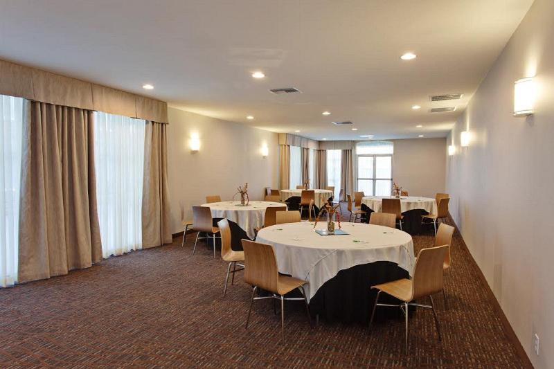 בית מלון כפרי Holiday Inn West Covina, An Ihg