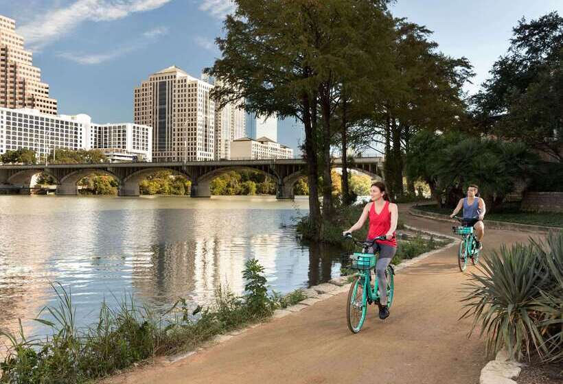 هتل Hyatt Regency Austin