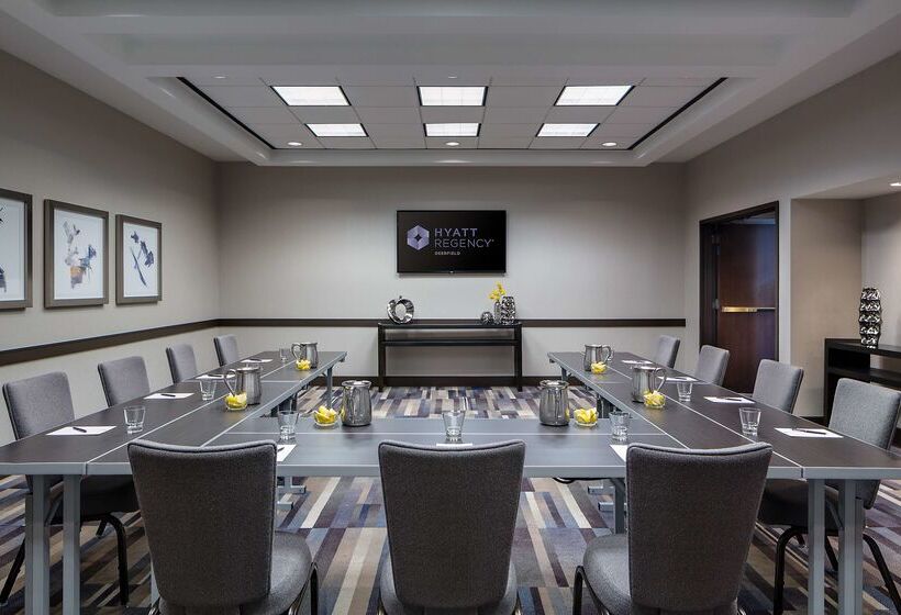 בית מלון כפרי Hyatt Regency Deerfield