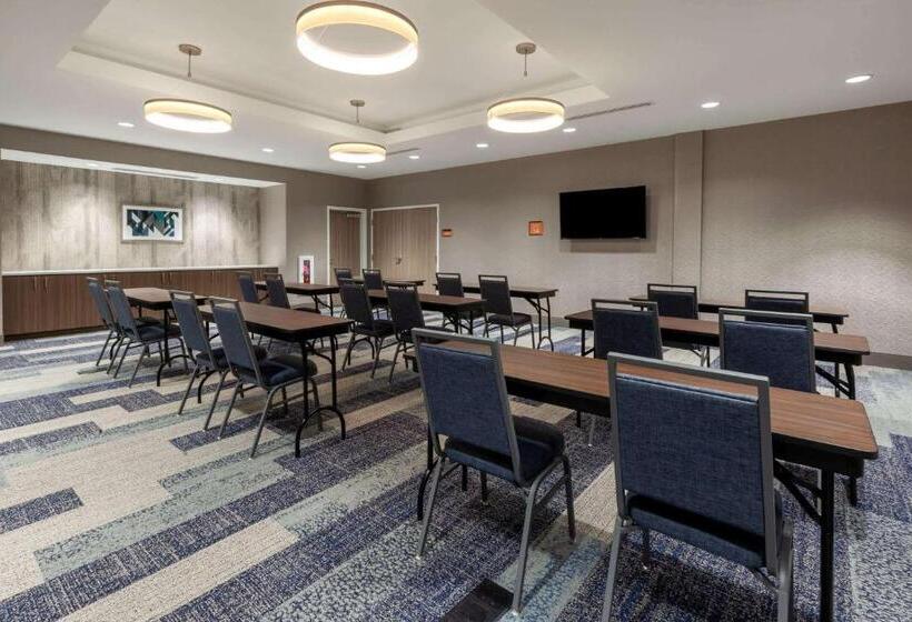 ホテル La Quinta Inn & Suites By Wyndham Middletown