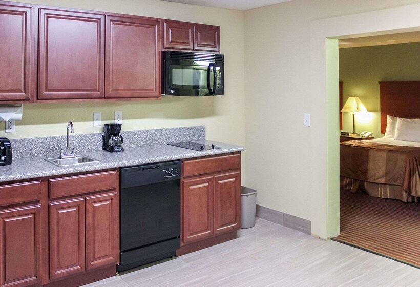 هتل Mainstay Suites Williamsburg Historic Area