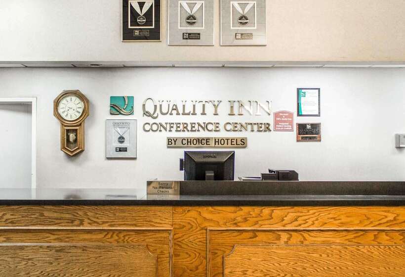 هتل Quality Inn & Conference Center