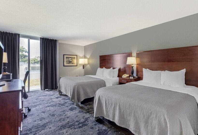 فندق Quality Inn Downtown Stuart