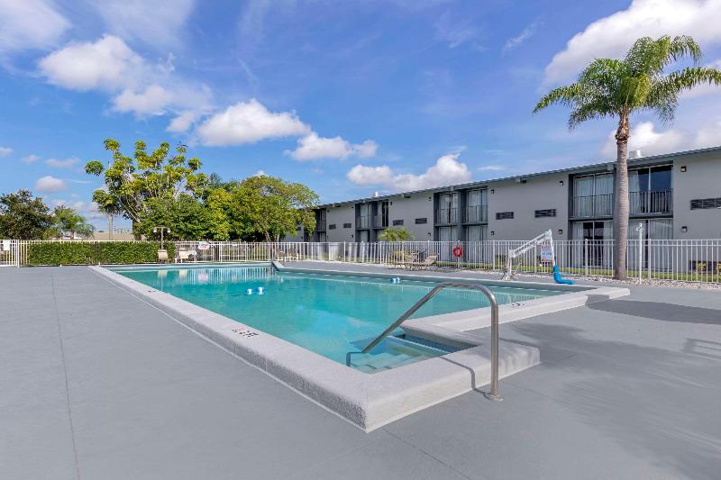 فندق Quality Inn Downtown Stuart