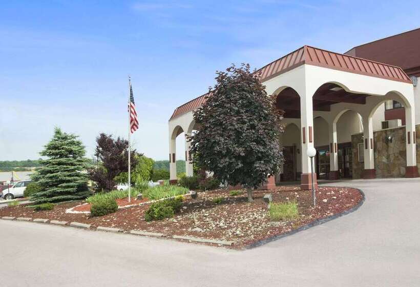 ホテル Ramada By Wyndham Pittsburgh/new Stanton