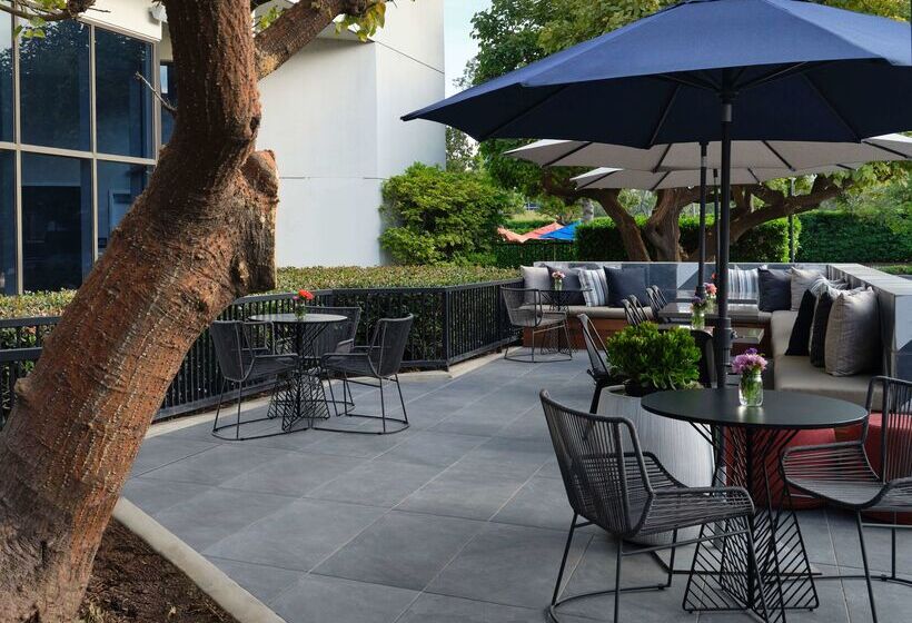 فندق Sonesta Irvine John Wayne Airport