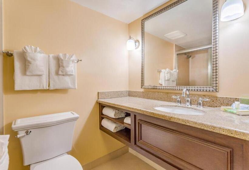 فندق Ocean Breeze Inn Vero Beach