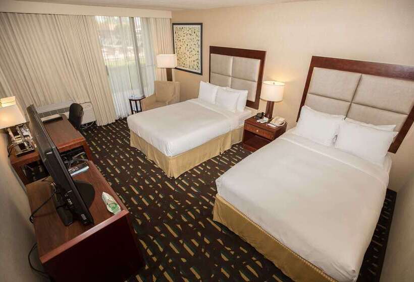 בית מלון כפרי Wyndham Chicago O'Hare