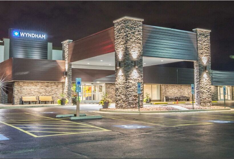 בית מלון כפרי Wyndham Chicago O'Hare