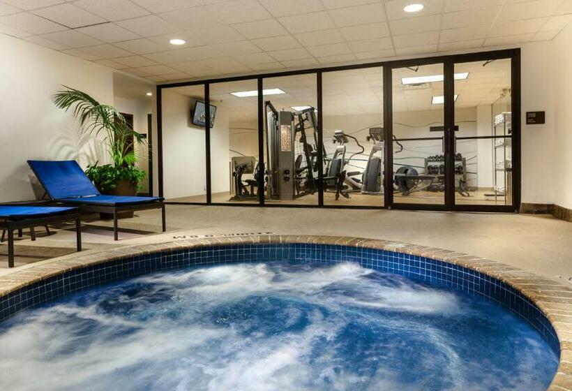 בית מלון כפרי Wyndham Houston West Energy Corridor