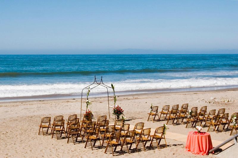 استراحتگاه Crowne Plaza Ventura Beach, An Ihg