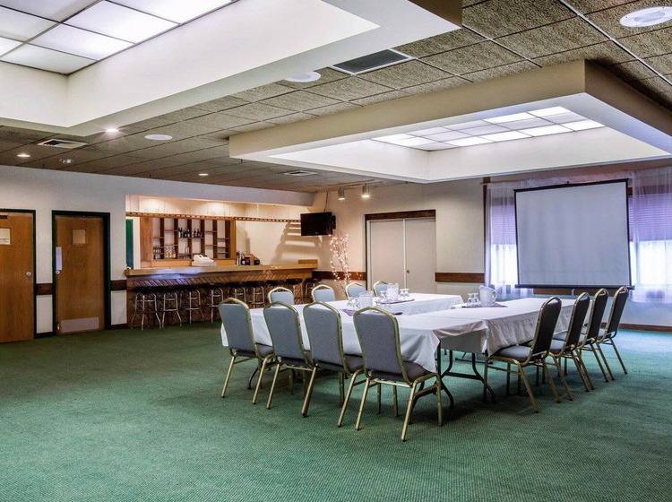 منتجع Quality Inn On Lake Placid Lake Placid