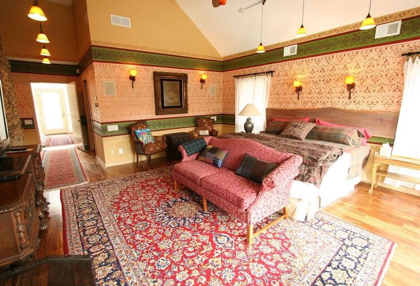 Alpenhof Bed And Breakfast