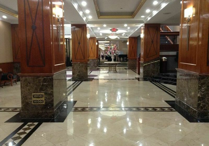 Clarion Hotel Empire Meadowlands