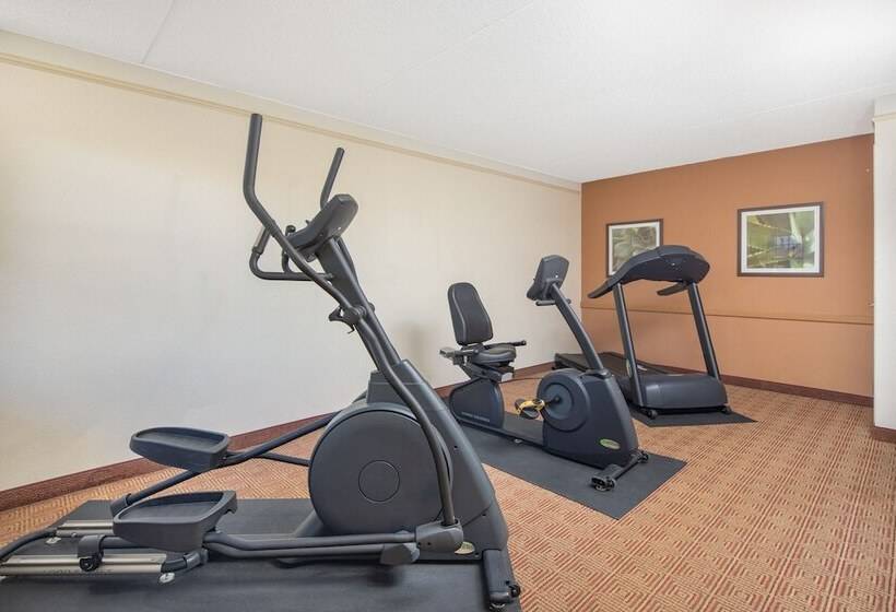 هتل Budget Inn & Suite Atlanta Marietta Stadium