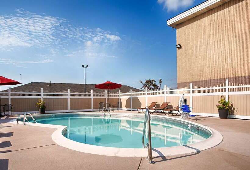 בית מלון כפרי Best Western Ashbury Inn