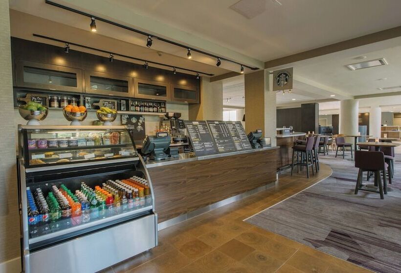 فندق Courtyard By Marriott Nashua
