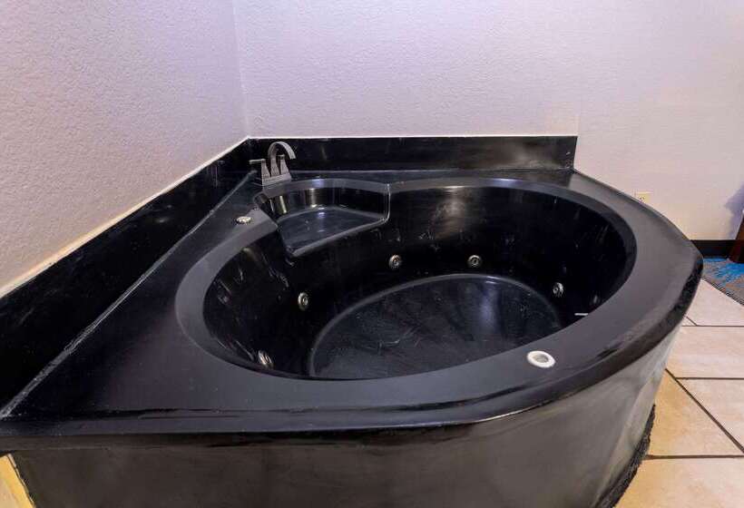 هتل Days Inn By Wyndham Columbia