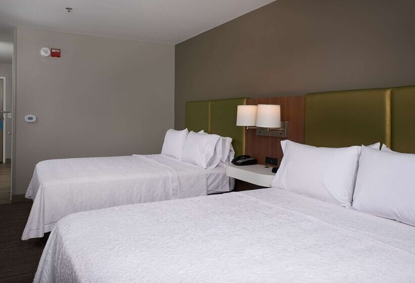 בית מלון כפרי Hampton Inn Butte
