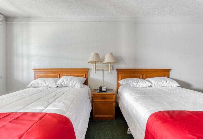 בית מלון כפרי Sunset Inn Oklahoma City