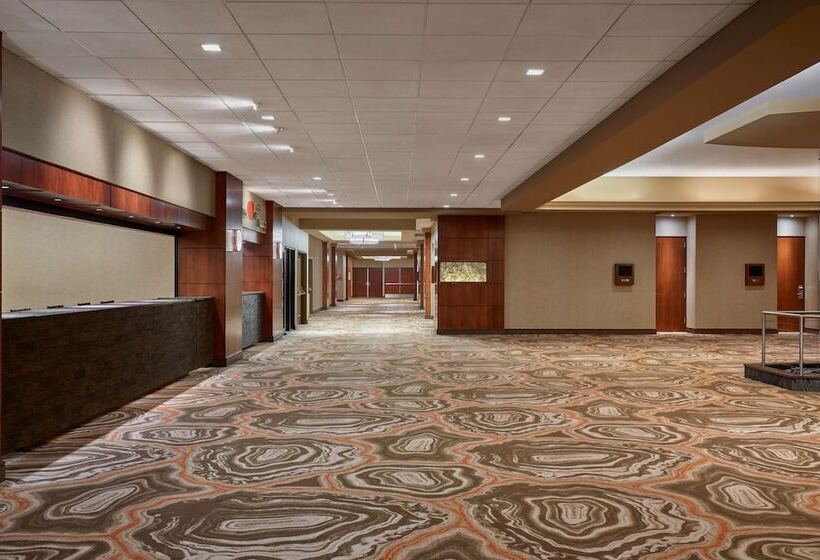 هتل Hilton Denver City Center