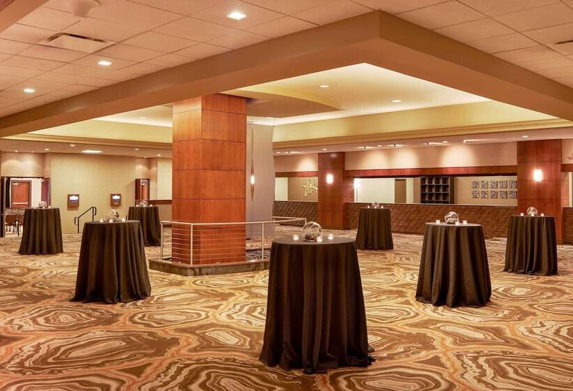 هتل Hilton Denver City Center