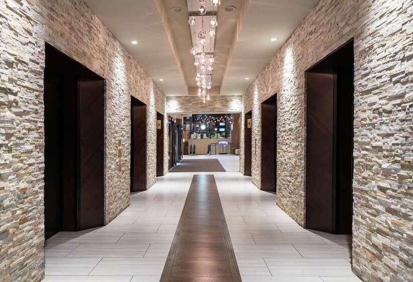 هتل Hilton Denver City Center