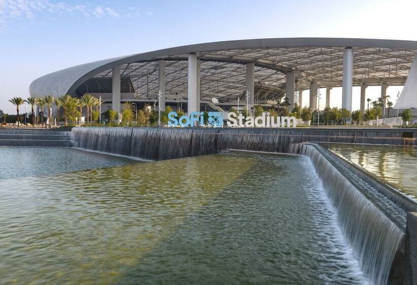 هتل Hilton Los Angeles Airport