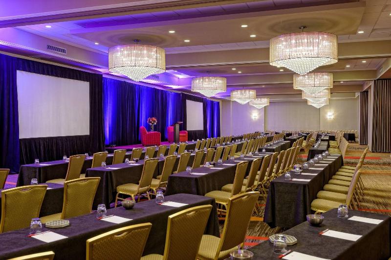 هتل Houston Marriott West Loop By The Galleria