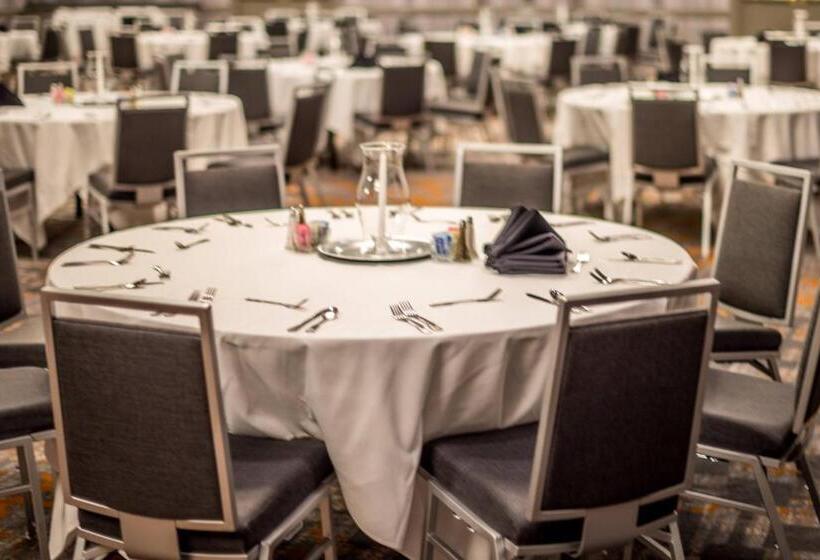 هتل Huntsville Marriott At The Space & Rocket Center