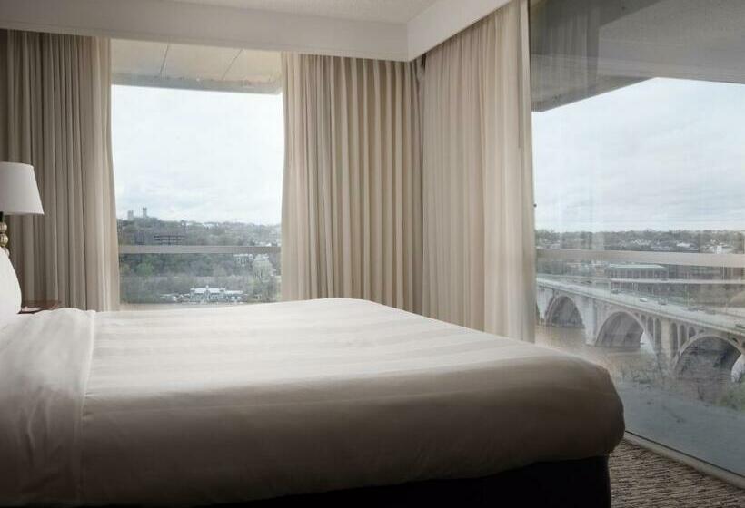 هتل Key Bridge Marriott