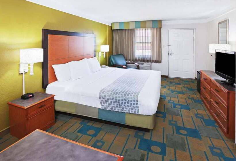 בית מלון כפרי La Quinta Inn By Wyndham Amarillo Midcity