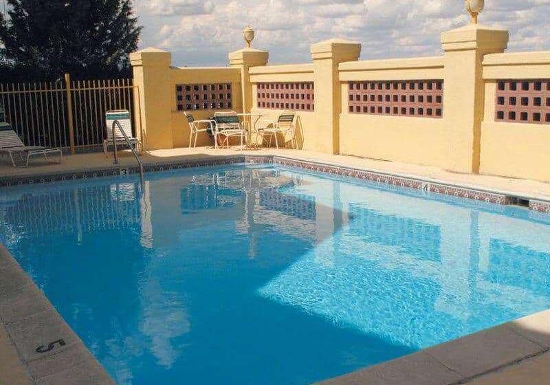 فندق La Quinta Inn By Wyndham Cheyenne