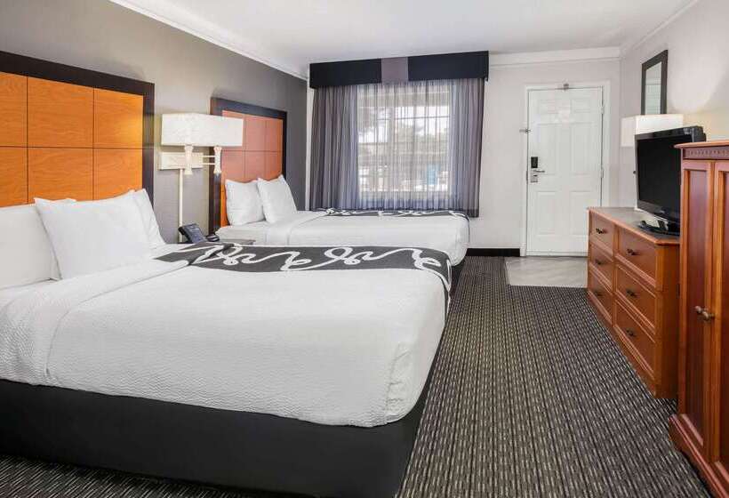 هتل La Quinta Inn By Wyndham Dallas Uptown