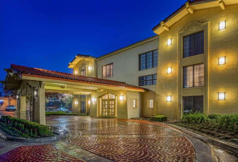 هتل La Quinta Inn By Wyndham Fresno Yosemite