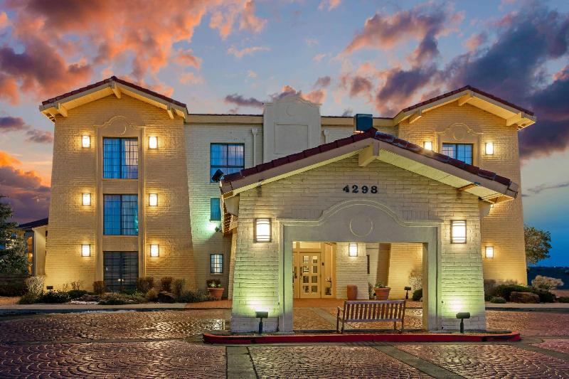 هتل La Quinta Inn By Wyndham Santa Fe