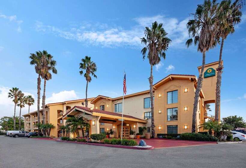 هتل La Quinta Inn By Wyndham Ventura