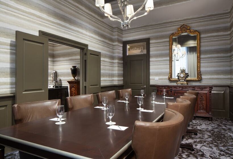 فندق Le Pavillon, New Orleans, A Tribute Portfolio