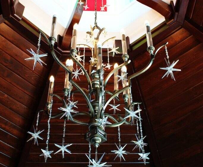 בית מלון כפרי Madonna Inn