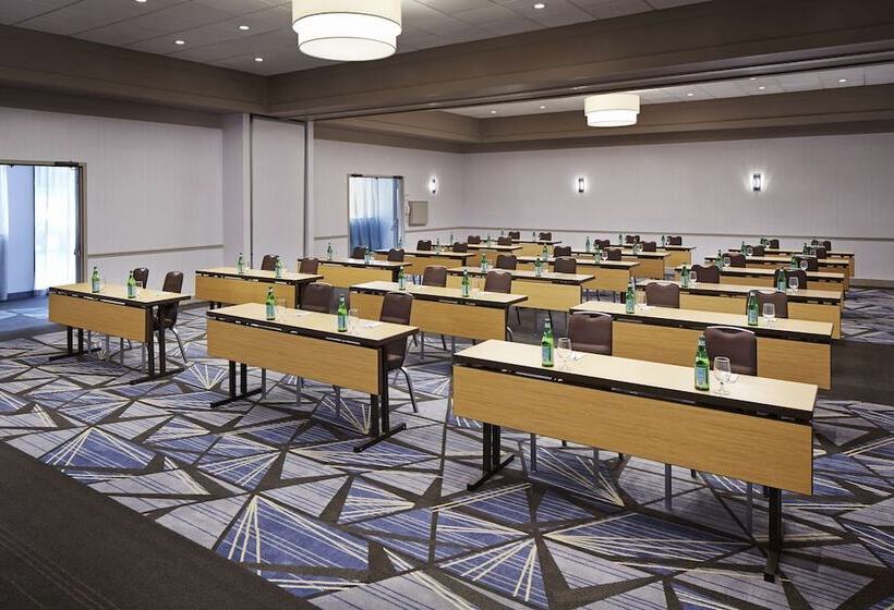 בית מלון כפרי Mdr Marina del Rey, a Doubletree by Hilton