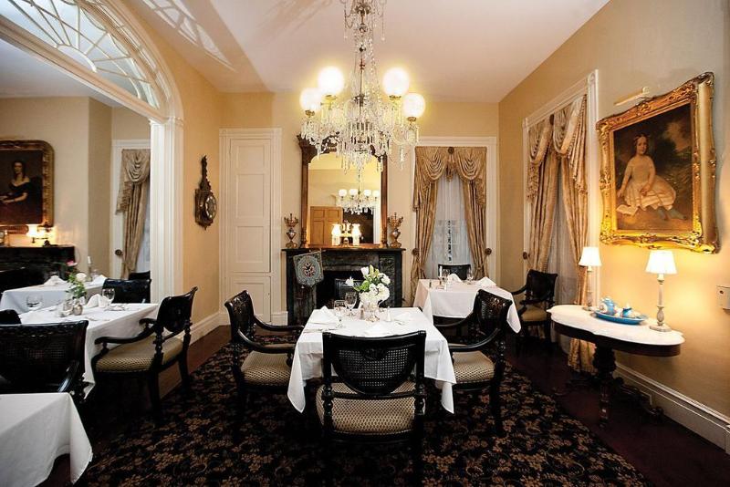 בית מלון כפרי Monmouth Historic Inn