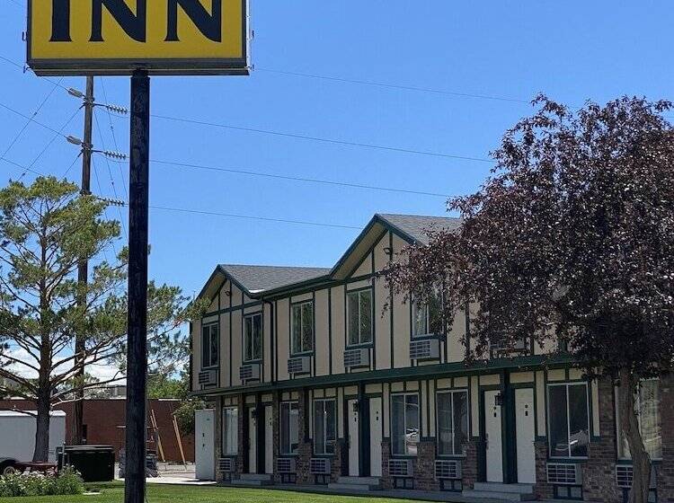 ホテル National 9 Inn Price