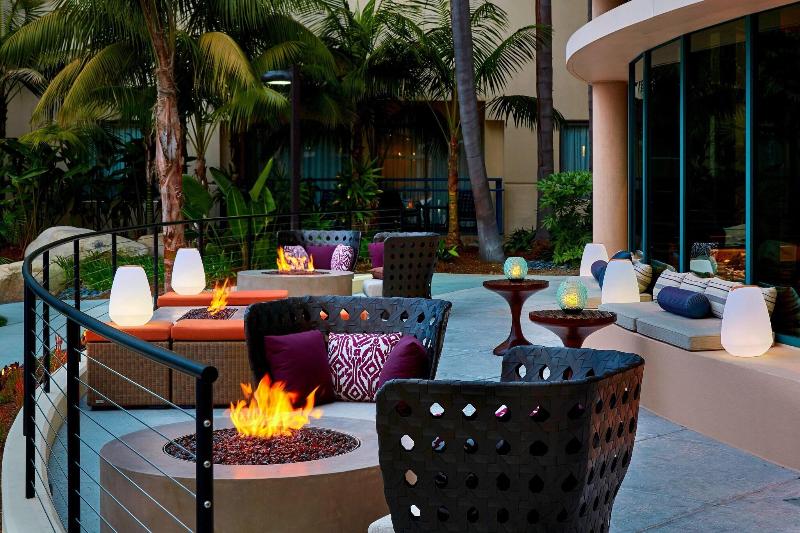 בית מלון כפרי Newport Beach Marriott Bayview