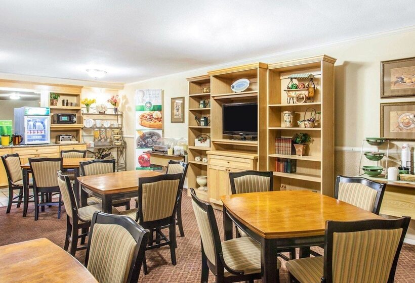 فندق Quality Inn Mount Vernon