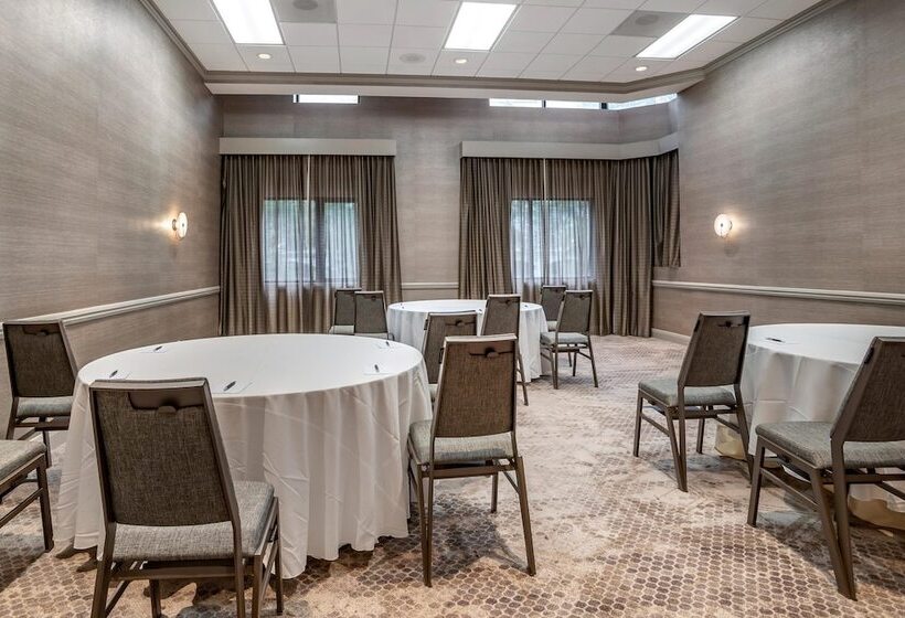 فندق Sheraton Suites Wilmington Downtown