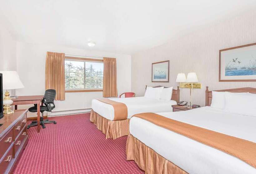 هتل Travelodge By Wyndham Juneau