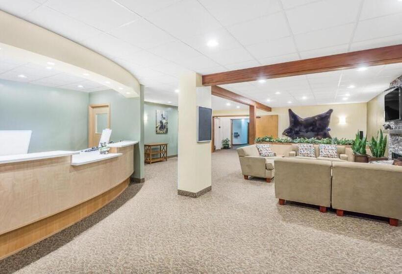 هتل Travelodge By Wyndham Juneau