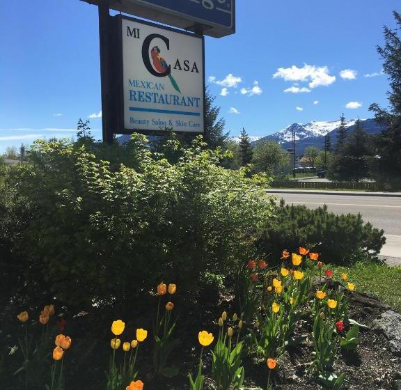هتل Travelodge By Wyndham Juneau