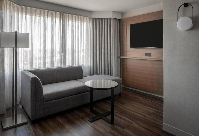 בית מלון כפרי Tysons Corner Marriott